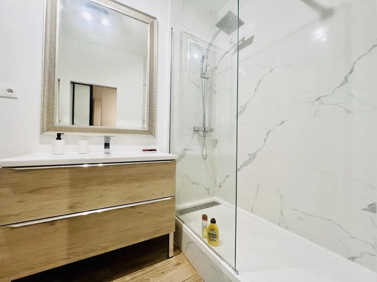 Sublime Appartement 2 Pieces Au Coeur De La Vieille Ville Nice Apartment