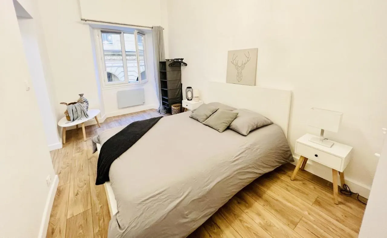 Sublime Appartement 2 Pieces Au Coeur De La Vieille Ville Nice France