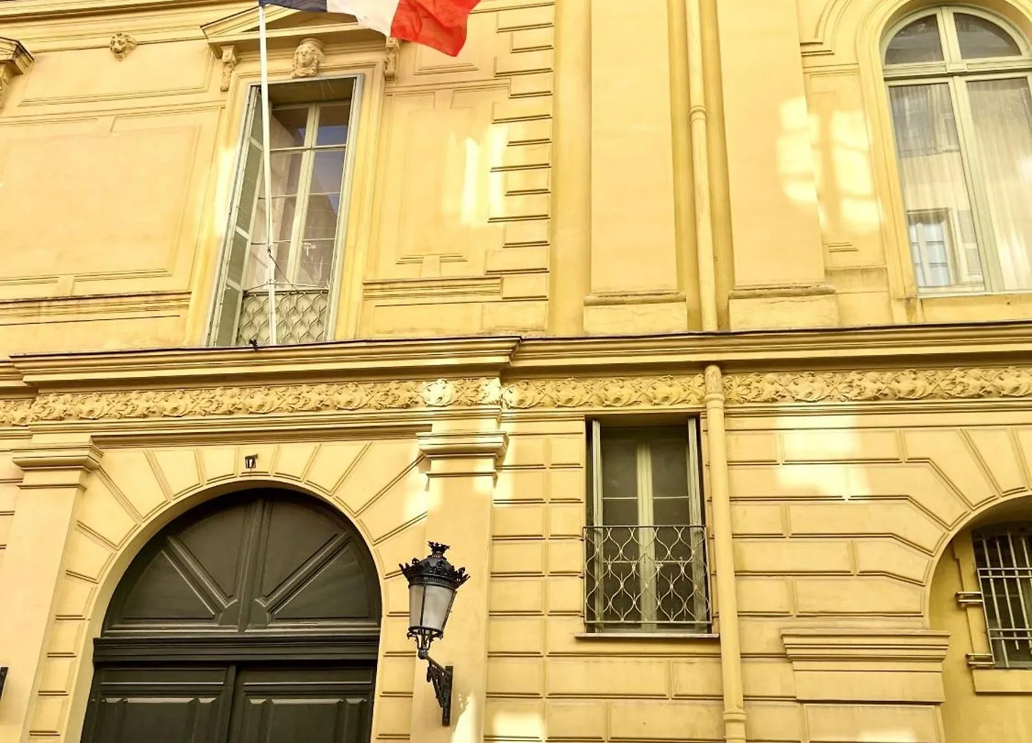 Apartment Sublime Appartement 2 Pieces Au Coeur De La Vieille Ville Nice France